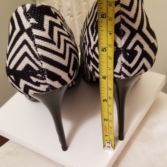 Carlos Santana🎈Final Price🎈 - Picture 5 of 8